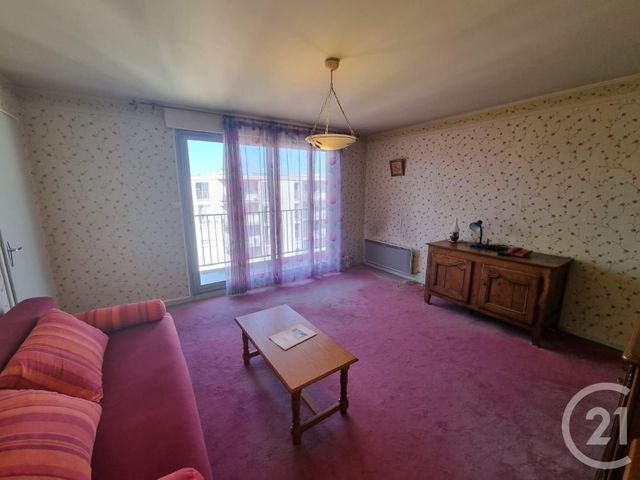 Appartement F2 à vendre - 2 pièces - 64.45 m2 - VESOUL - 70 - FRANCHE-COMTE - Century 21 Est Agence