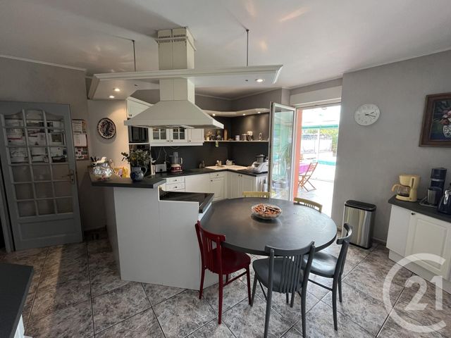 maison à vendre - 10 pièces - 213.69 m2 - NOIDANS LE FERROUX - 70 - FRANCHE-COMTE - Century 21 Est Agence