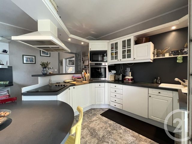 maison à vendre - 10 pièces - 213.69 m2 - NOIDANS LE FERROUX - 70 - FRANCHE-COMTE - Century 21 Est Agence