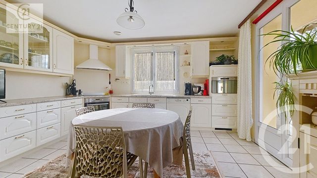 maison à vendre - 8 pièces - 180.6 m2 - ECHENOZ LA MELINE - 70 - FRANCHE-COMTE - Century 21 Est Agence