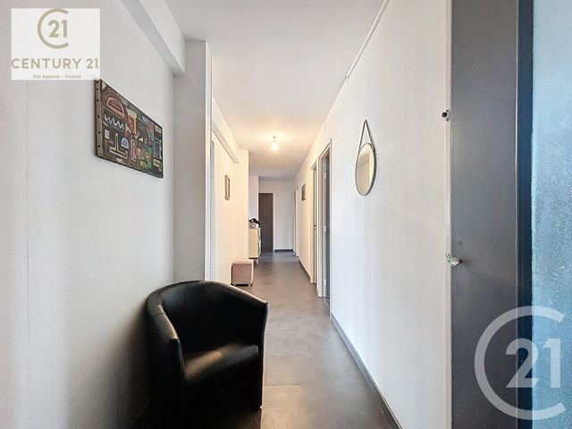 Appartement F5 à vendre - 5 pièces - 95.6 m2 - VESOUL - 70 - FRANCHE-COMTE - Century 21 Est Agence