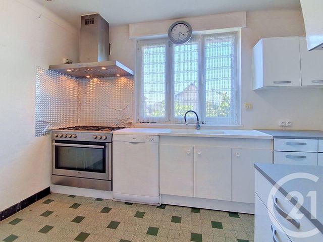 maison à vendre - 7 pièces - 121.0 m2 - VESOUL - 70 - FRANCHE-COMTE - Century 21 Est Agence