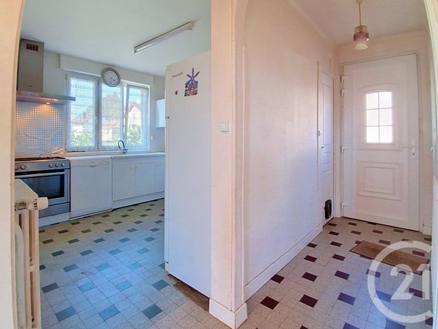 maison à vendre - 7 pièces - 121.0 m2 - VESOUL - 70 - FRANCHE-COMTE - Century 21 Est Agence