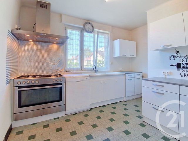 maison à vendre - 7 pièces - 121.0 m2 - VESOUL - 70 - FRANCHE-COMTE - Century 21 Est Agence