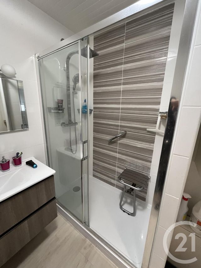 Appartement F5 à vendre - 4 pièces - 95.83 m2 - VESOUL - 70 - FRANCHE-COMTE - Century 21 Est Agence