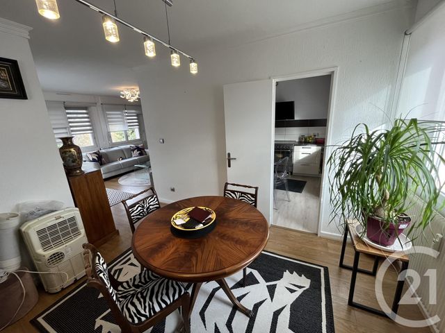 Appartement F5 à vendre - 4 pièces - 95.83 m2 - VESOUL - 70 - FRANCHE-COMTE - Century 21 Est Agence