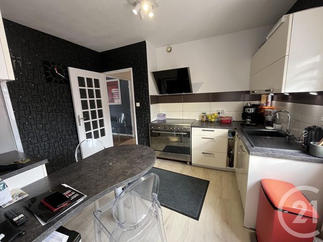 Appartement F5 à vendre - 4 pièces - 95.83 m2 - VESOUL - 70 - FRANCHE-COMTE - Century 21 Est Agence