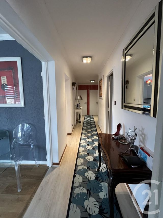 Appartement F5 à vendre - 4 pièces - 95.83 m2 - VESOUL - 70 - FRANCHE-COMTE - Century 21 Est Agence