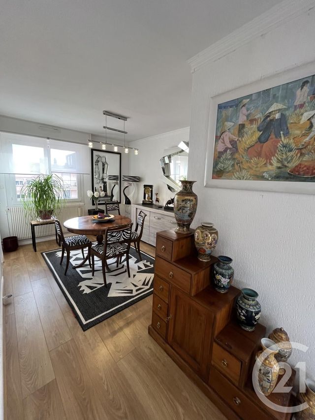 Appartement F5 à vendre - 4 pièces - 95.83 m2 - VESOUL - 70 - FRANCHE-COMTE - Century 21 Est Agence