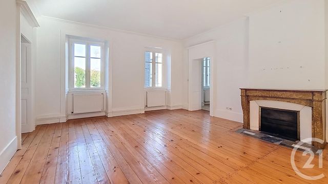 Appartement F7 à vendre - 7 pièces - 180.0 m2 - VESOUL - 70 - FRANCHE-COMTE - Century 21 Est Agence