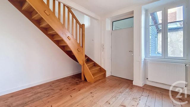 Appartement F7 à vendre - 7 pièces - 180.0 m2 - VESOUL - 70 - FRANCHE-COMTE - Century 21 Est Agence