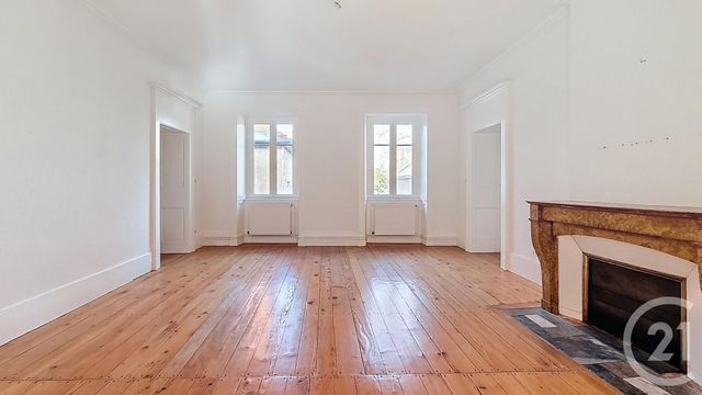 Appartement F7 à vendre - 7 pièces - 180.0 m2 - VESOUL - 70 - FRANCHE-COMTE - Century 21 Est Agence