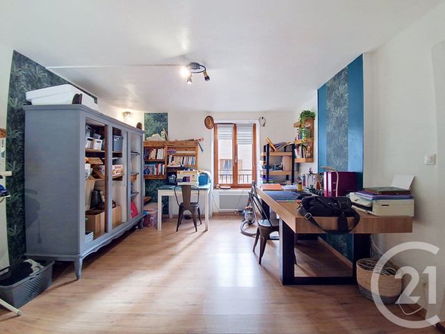 Appartement F5 à vendre - 6 pièces - 145.0 m2 - VESOUL - 70 - FRANCHE-COMTE - Century 21 Est Agence