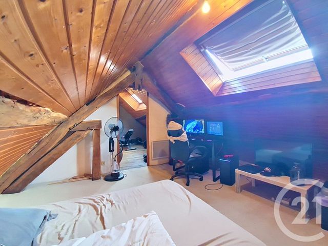 Appartement F5 à vendre - 6 pièces - 145.0 m2 - VESOUL - 70 - FRANCHE-COMTE - Century 21 Est Agence