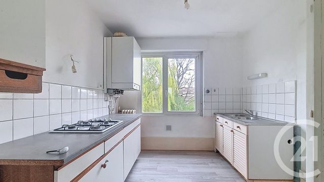 Appartement F3 à vendre - 3 pièces - 64.0 m2 - VESOUL - 70 - FRANCHE-COMTE - Century 21 Est Agence