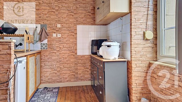 maison à vendre - 6 pièces - 118.6 m2 - VESOUL - 70 - FRANCHE-COMTE - Century 21 Est Agence