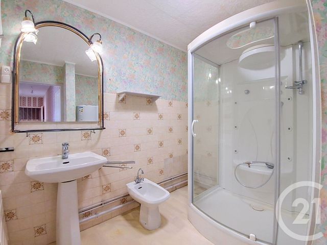 Appartement F4 à vendre - 4 pièces - 94.0 m2 - VESOUL - 70 - FRANCHE-COMTE - Century 21 Est Agence