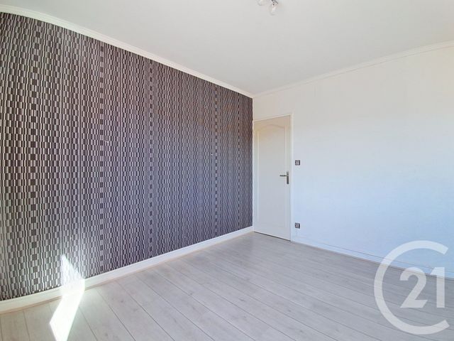 Appartement F5 à vendre - 4 pièces - 95.83 m2 - VESOUL - 70 - FRANCHE-COMTE - Century 21 Est Agence