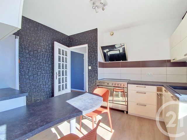 Appartement F5 à vendre - 4 pièces - 95.83 m2 - VESOUL - 70 - FRANCHE-COMTE - Century 21 Est Agence