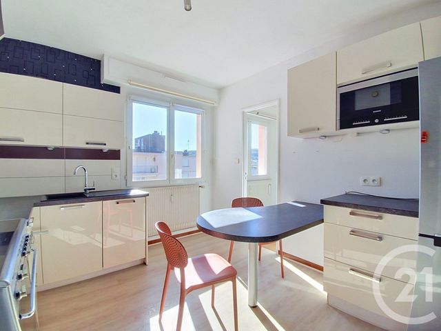 Appartement F5 à vendre - 4 pièces - 95.83 m2 - VESOUL - 70 - FRANCHE-COMTE - Century 21 Est Agence