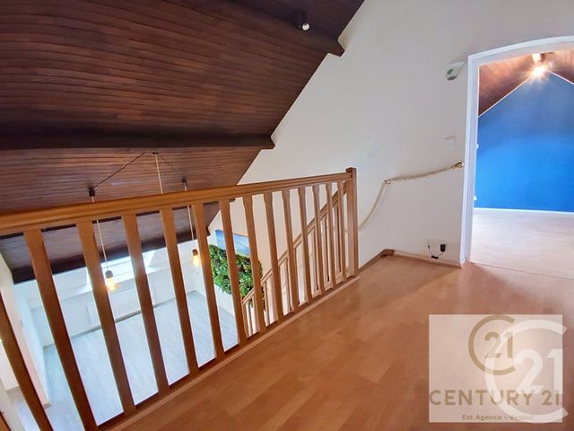 Appartement F6 à vendre - 6 pièces - 106.69 m2 - VESOUL - 70 - FRANCHE-COMTE - Century 21 Est Agence