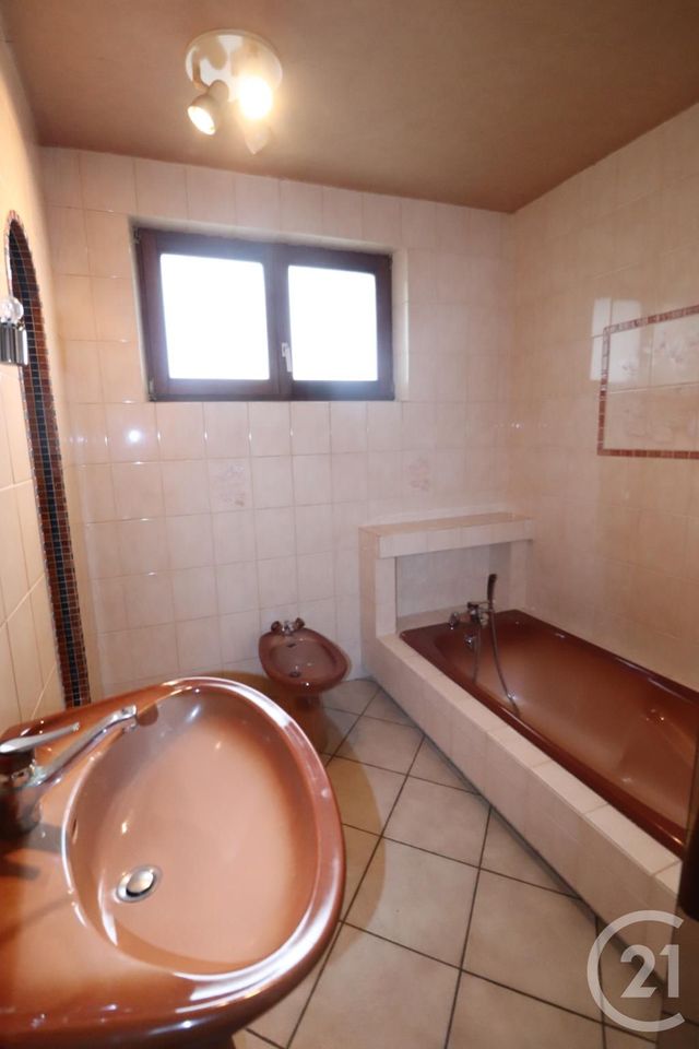 maison à vendre - 6 pièces - 110.0 m2 - VAIVRE ET MONTOILLE - 70 - FRANCHE-COMTE - Century 21 Est Agence maison à vendre - 6 pièces - 110.0 m2 - VAIVRE ET MONTOILLE - 70 - FRANCHE-COMTE - Century 21 Est Agence