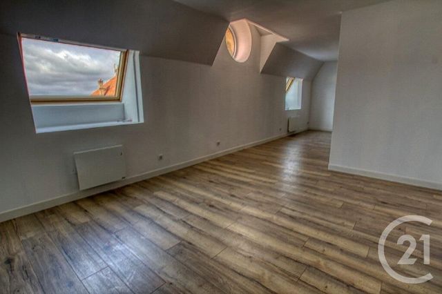 Appartement F2 à vendre - 2 pièces - 59.5 m2 - VESOUL - 70 - FRANCHE-COMTE - Century 21 Est Agence Appartement F2 à vendre - 2 pièces - 59.5 m2 - VESOUL - 70 - FRANCHE-COMTE - Century 21 Est Agence