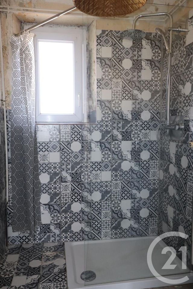 Appartement T3 à vendre - 3 pièces - 60.0 m2 - VESOUL - 70 - FRANCHE-COMTE - Century 21 Est Agence Appartement T3 à vendre - 3 pièces - 60.0 m2 - VESOUL - 70 - FRANCHE-COMTE - Century 21 Est Agence