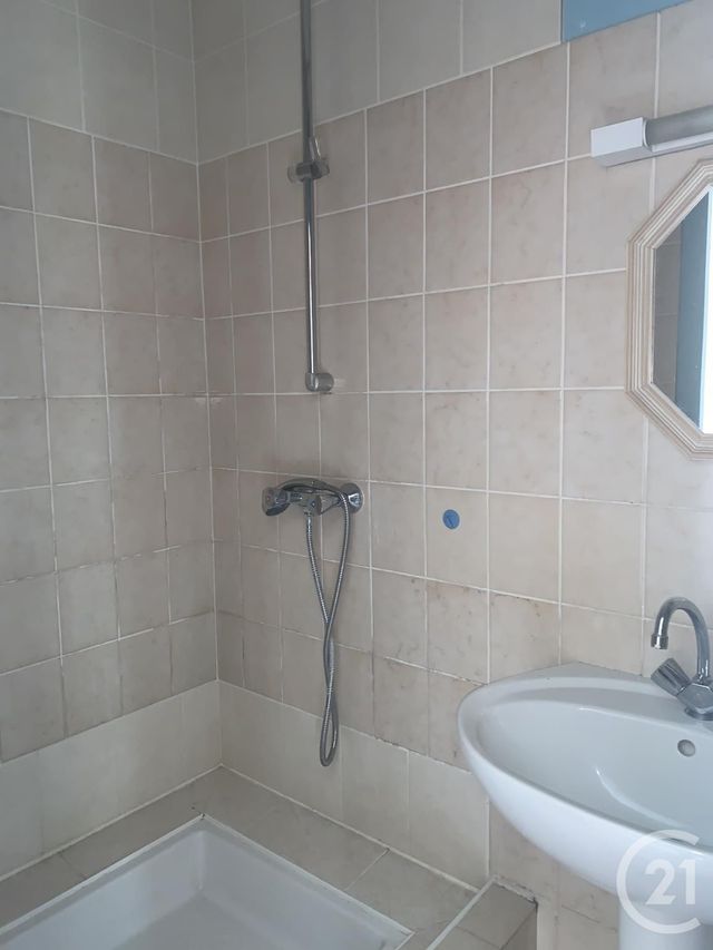 Appartement T1 à vendre - 1 pièce - 39.06 m2 - VESOUL - 70 - FRANCHE-COMTE - Century 21 Est Agence Appartement T1 à vendre - 1 pièce - 39.06 m2 - VESOUL - 70 - FRANCHE-COMTE - Century 21 Est Agence