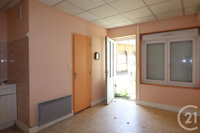 Appartement T1 à vendre - 1 pièce - 39.06 m2 - VESOUL - 70 - FRANCHE-COMTE - Century 21 Est Agence Appartement T1 à vendre - 1 pièce - 39.06 m2 - VESOUL - 70 - FRANCHE-COMTE - Century 21 Est Agence