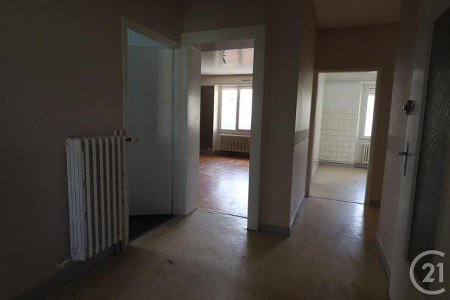 Appartement T4 à vendre - 4 pièces - 90.56 m2 - VESOUL - 70 - FRANCHE-COMTE - Century 21 Est Agence Appartement T4 à vendre - 4 pièces - 90.56 m2 - VESOUL - 70 - FRANCHE-COMTE - Century 21 Est Agence