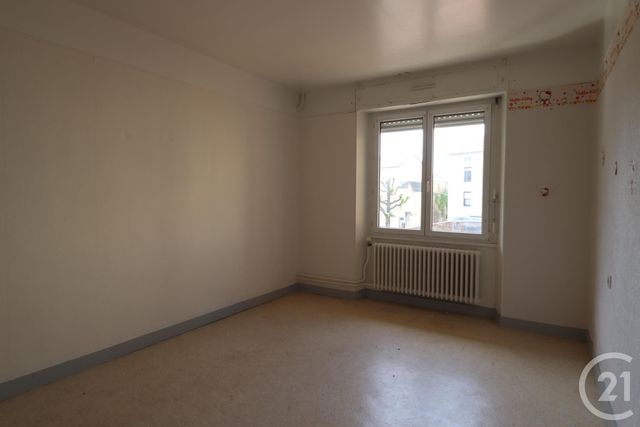 Appartement T4 à vendre - 4 pièces - 90.56 m2 - VESOUL - 70 - FRANCHE-COMTE - Century 21 Est Agence Appartement T4 à vendre - 4 pièces - 90.56 m2 - VESOUL - 70 - FRANCHE-COMTE - Century 21 Est Agence