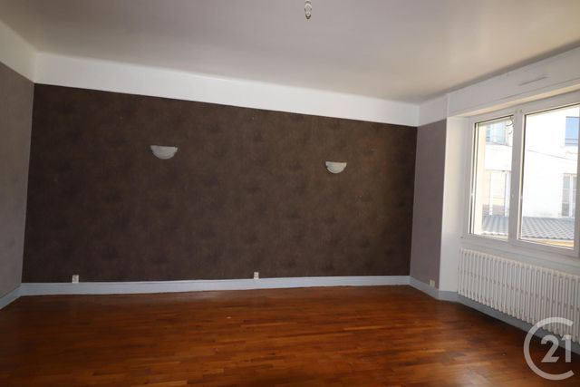 Appartement T4 à vendre - 4 pièces - 90.56 m2 - VESOUL - 70 - FRANCHE-COMTE - Century 21 Est Agence Appartement T4 à vendre - 4 pièces - 90.56 m2 - VESOUL - 70 - FRANCHE-COMTE - Century 21 Est Agence
