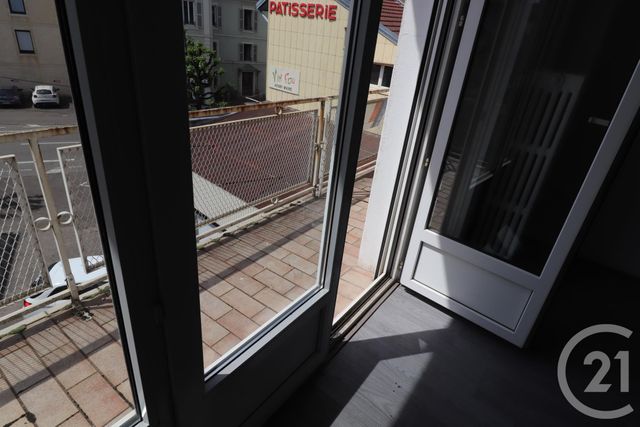 Appartement T4 à vendre - 4 pièces - 91.83 m2 - VESOUL - 70 - FRANCHE-COMTE - Century 21 Est Agence Appartement T4 à vendre - 4 pièces - 91.83 m2 - VESOUL - 70 - FRANCHE-COMTE - Century 21 Est Agence