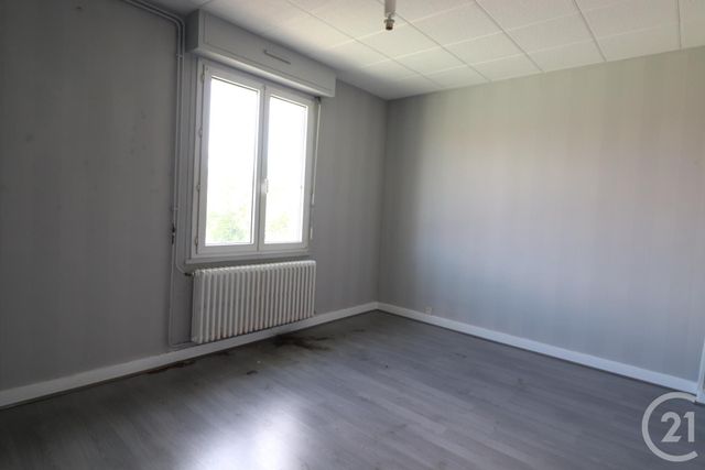 Appartement T4 à vendre - 4 pièces - 91.83 m2 - VESOUL - 70 - FRANCHE-COMTE - Century 21 Est Agence Appartement T4 à vendre - 4 pièces - 91.83 m2 - VESOUL - 70 - FRANCHE-COMTE - Century 21 Est Agence