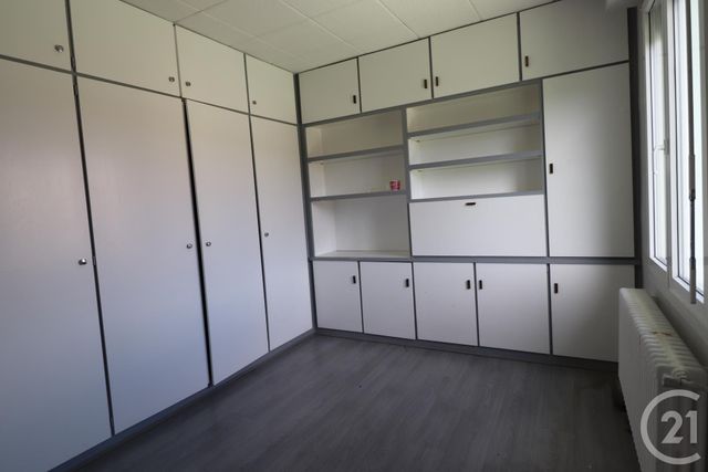 Appartement T4 à vendre - 4 pièces - 91.83 m2 - VESOUL - 70 - FRANCHE-COMTE - Century 21 Est Agence Appartement T4 à vendre - 4 pièces - 91.83 m2 - VESOUL - 70 - FRANCHE-COMTE - Century 21 Est Agence