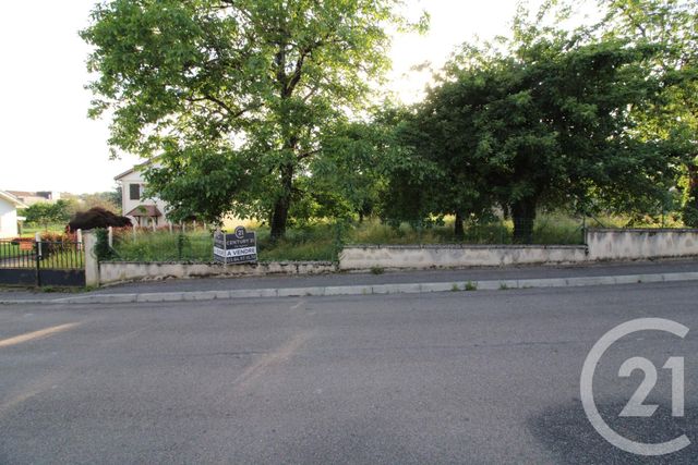 Afficher la photo en grand terrain à vendre - 2311.0 m2 - PORT SUR SAONE - 70 - FRANCHE-COMTE - Century 21 Est Agence