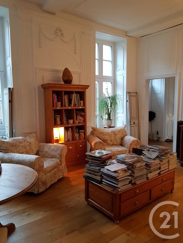 Afficher la photo en grand immeuble à vendre - 400.0 m2 - VESOUL - 70 - FRANCHE-COMTE - Century 21 Est Agence