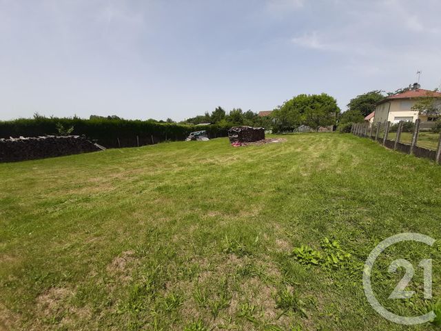 Afficher la photo en grand terrain à vendre - 1040.0 m2 - PORT SUR SAONE - 70 - FRANCHE-COMTE - Century 21 Est Agence